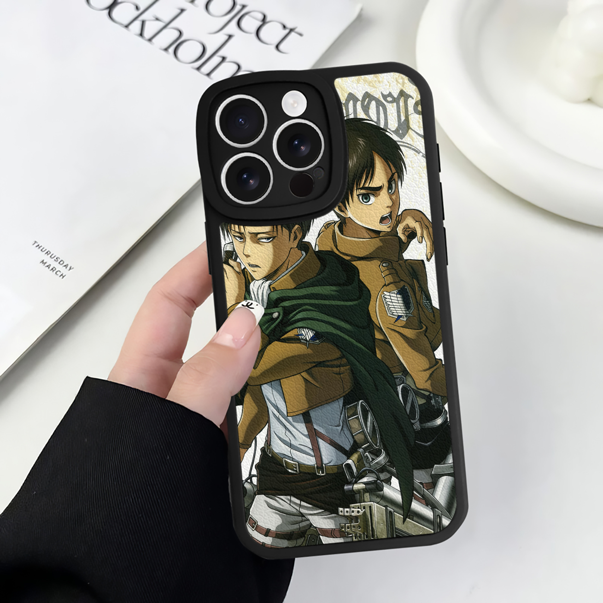 （画像用） 進撃の巨人 Attack on Titan 【iPhone 16シリーズ対応】シリコンスマホケース（レザー調） 材質：シリコン